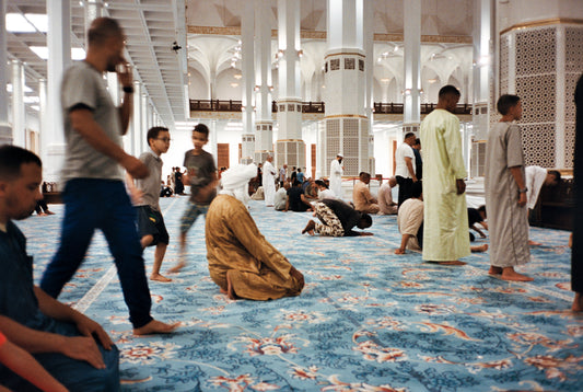 Échos du silence sacré - أصداء الصمت المقدس